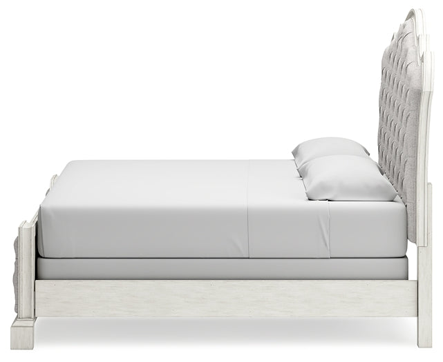 Arlendyne  Upholstered Bed