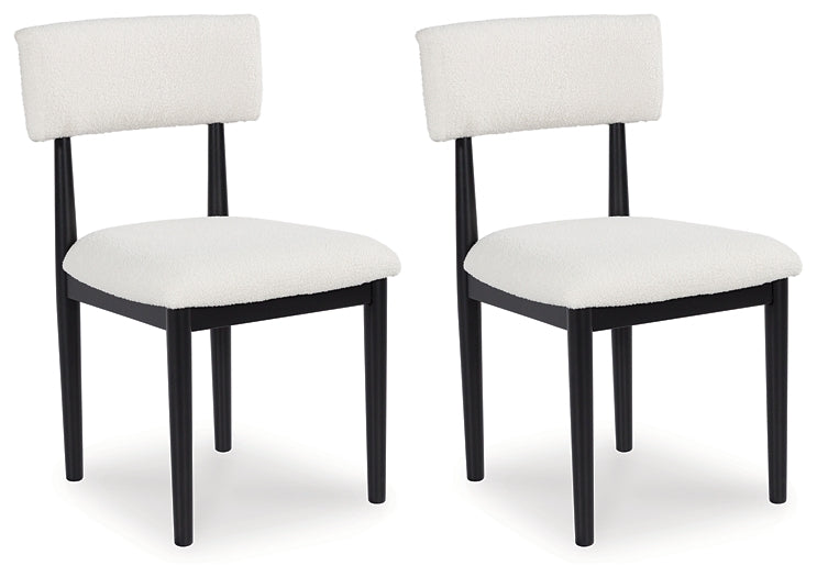 Xandrum Dining UPH Side Chair (2/CN)