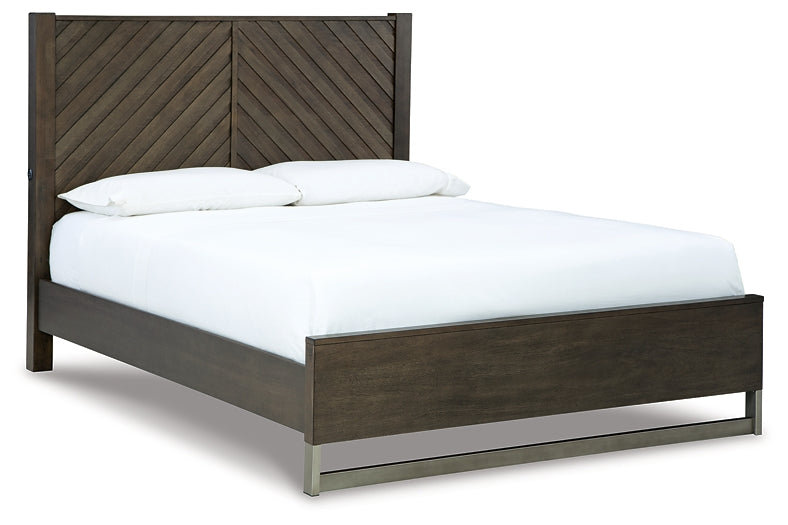 Arkenton Queen Panel Bed with Mirrored Dresser and 2 Nightstands