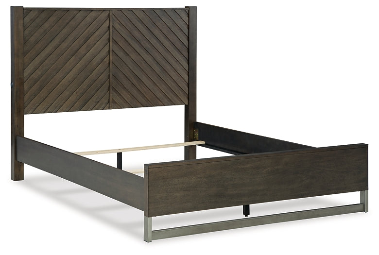 Arkenton Queen Panel Bed with Mirrored Dresser and 2 Nightstands