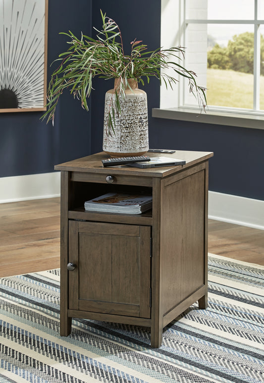 Treytown Chair Side End Table