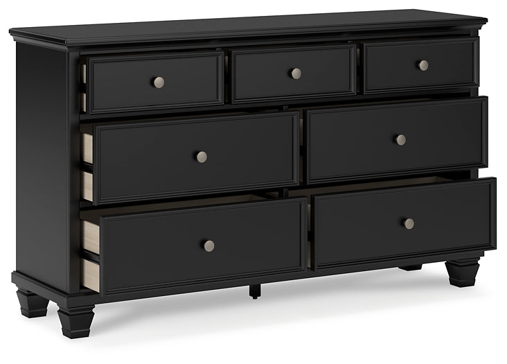 Lanolee Dresser