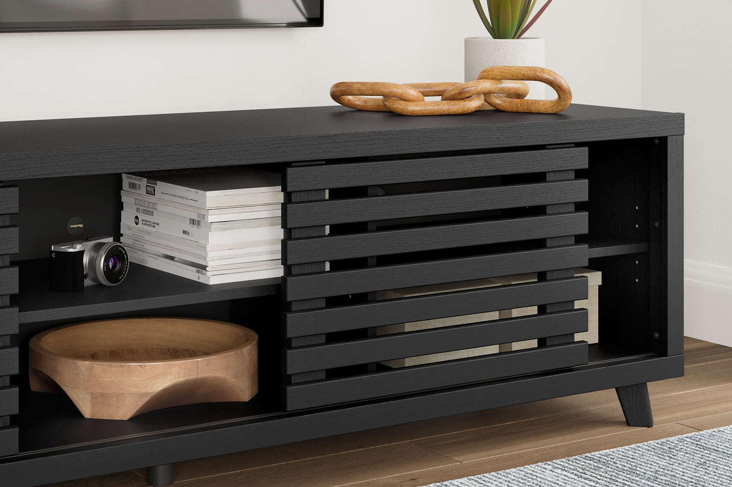 Danziar Extra Large TV Stand